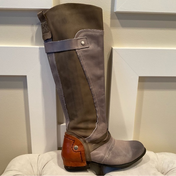 Kelsi Dagger Jayna 8 1/2 leather gray boot - Picture 4 of 7